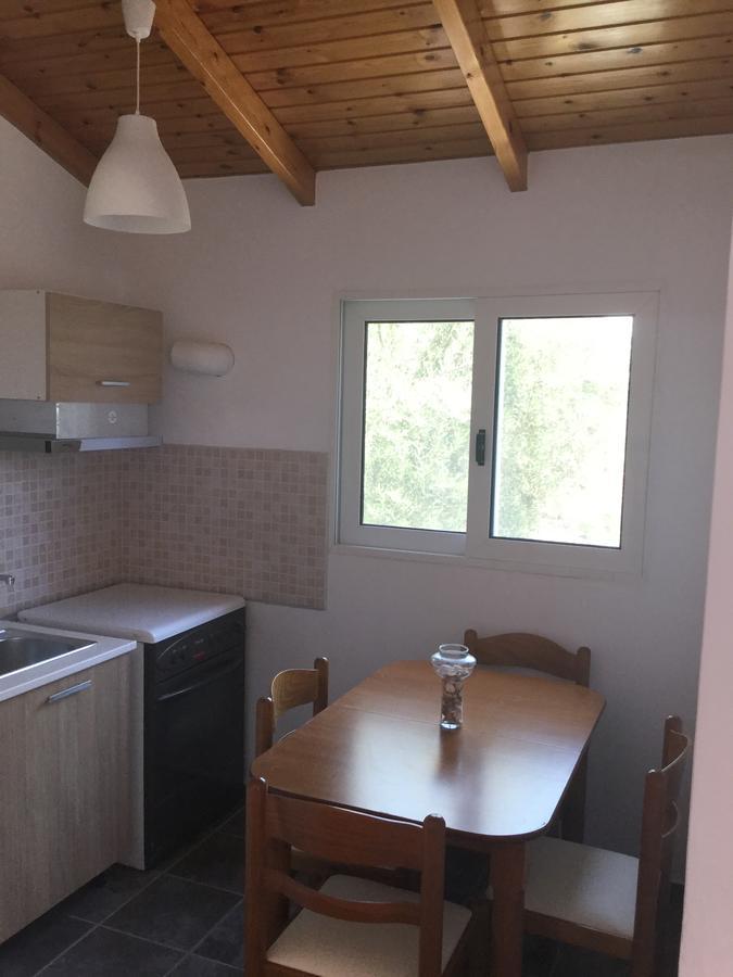 Artemis Suites Romanos  Экстерьер фото